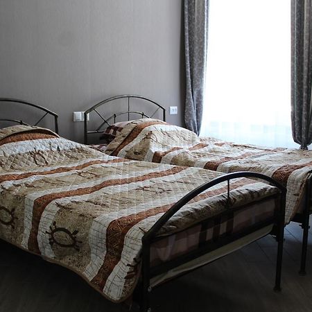 Guest House On Gia Abesadze Street Tbilisi Eksteriør billede