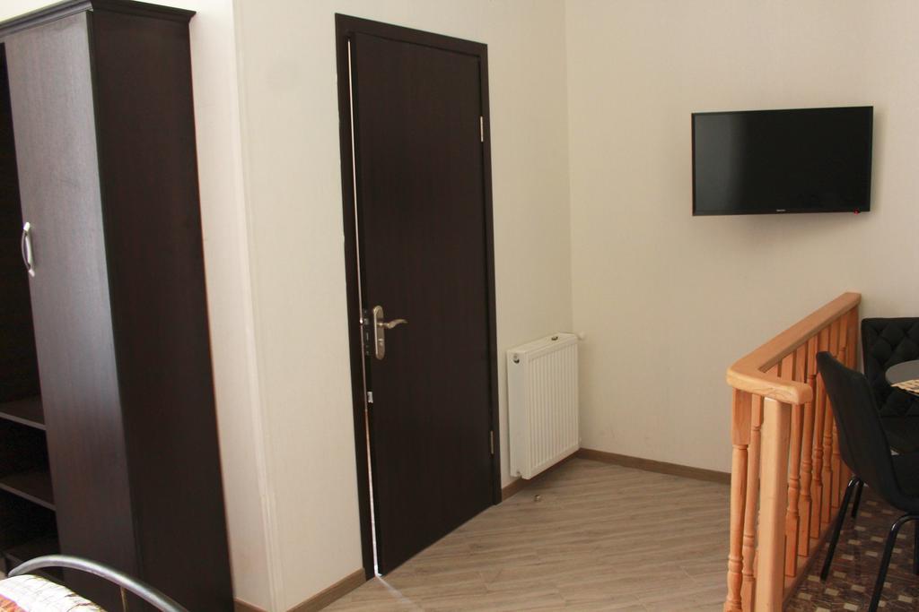 Guest House On Gia Abesadze Street Tbilisi Eksteriør billede